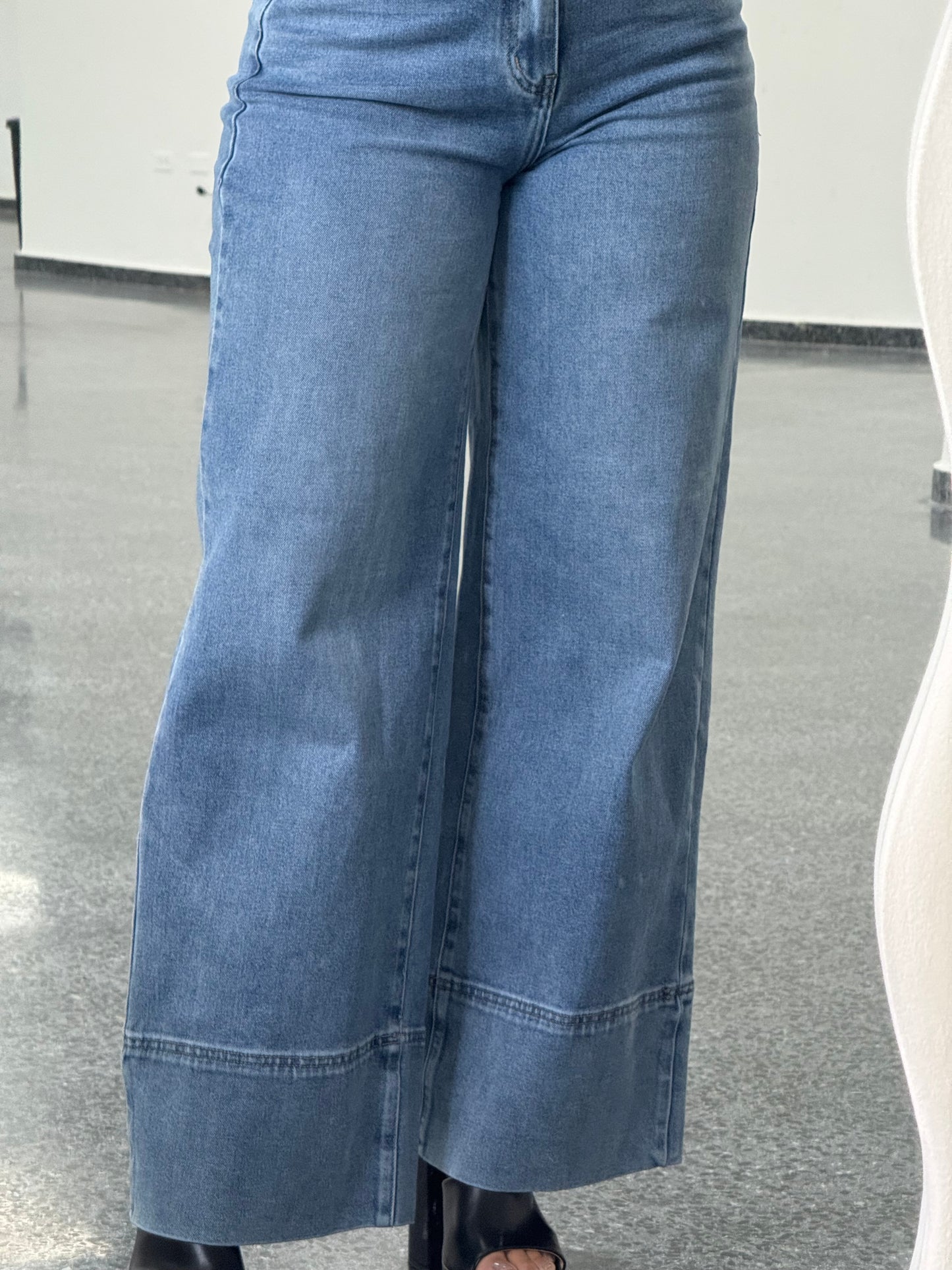 Perfect Wide Leg Jean LAST SMALL