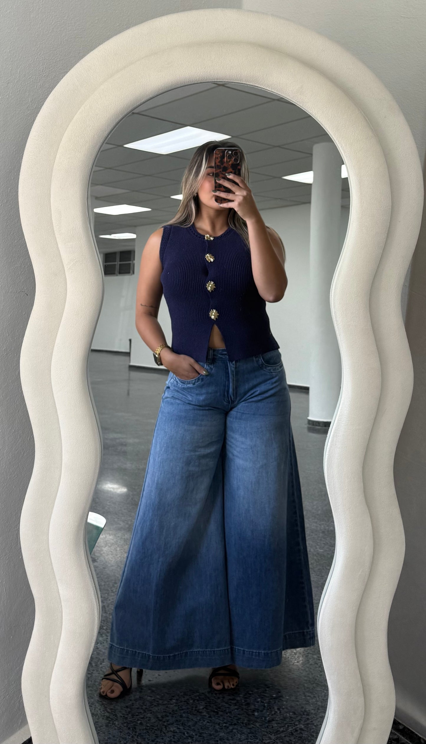 Super Wide Leg Jean