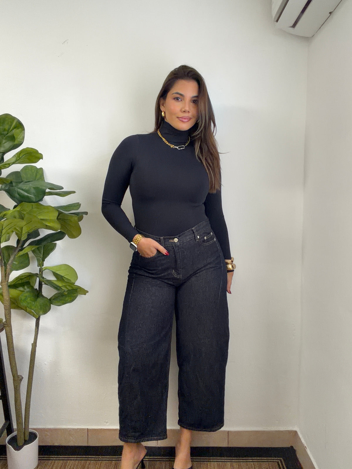 Black Wash Barrel Jean
