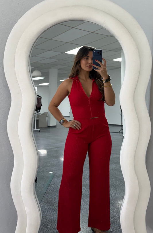 RED LOUNGE ZIPPER SET